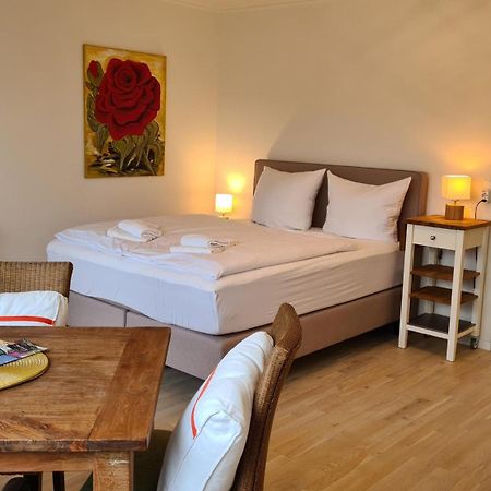 Pematra Ferienwohnungen Ostseestrasse 2 뤼베크 객실 사진